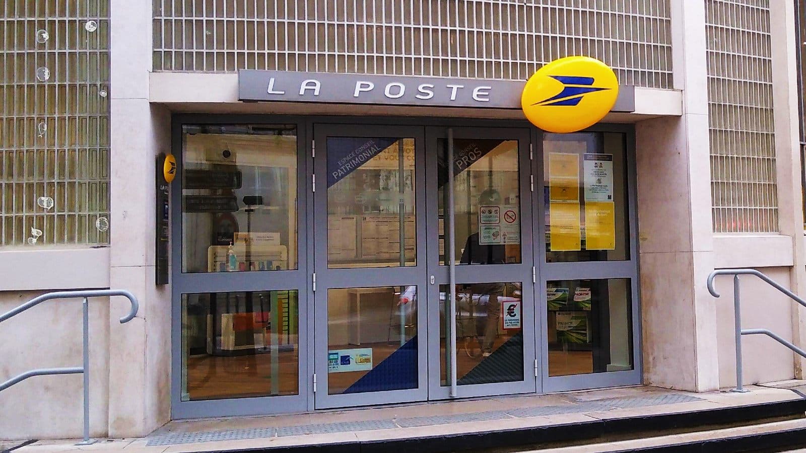 Cyberattack knocks offline France's postal, banking services